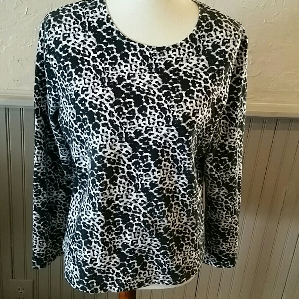 💕Kim* Long-sleeved Tee